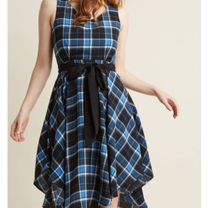 Modcloth Yellow star dress. Size large worn once.